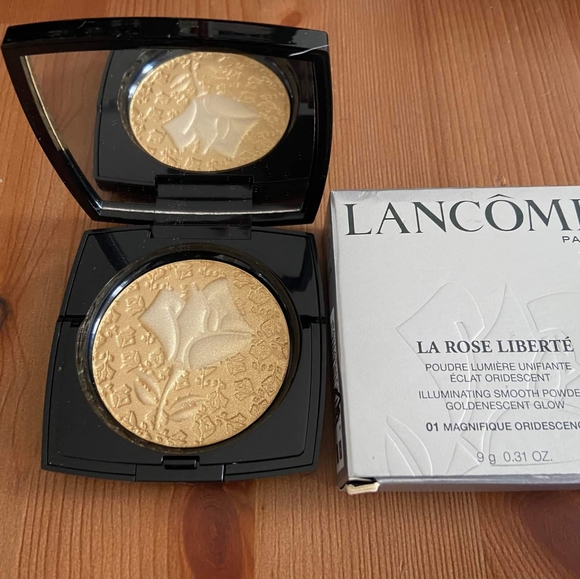 Lancome La Rose Liberté 01 Magnifique Illuminating Powder NIB NEW RARE discontin - Picture 1 of 3
